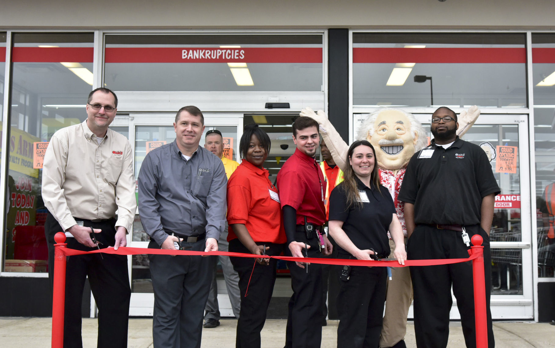 Ollie's Bargain Market Grand Opening